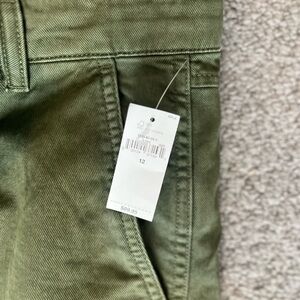 Gap baggy cargo pants woman's brand new with tags never worn, size 12